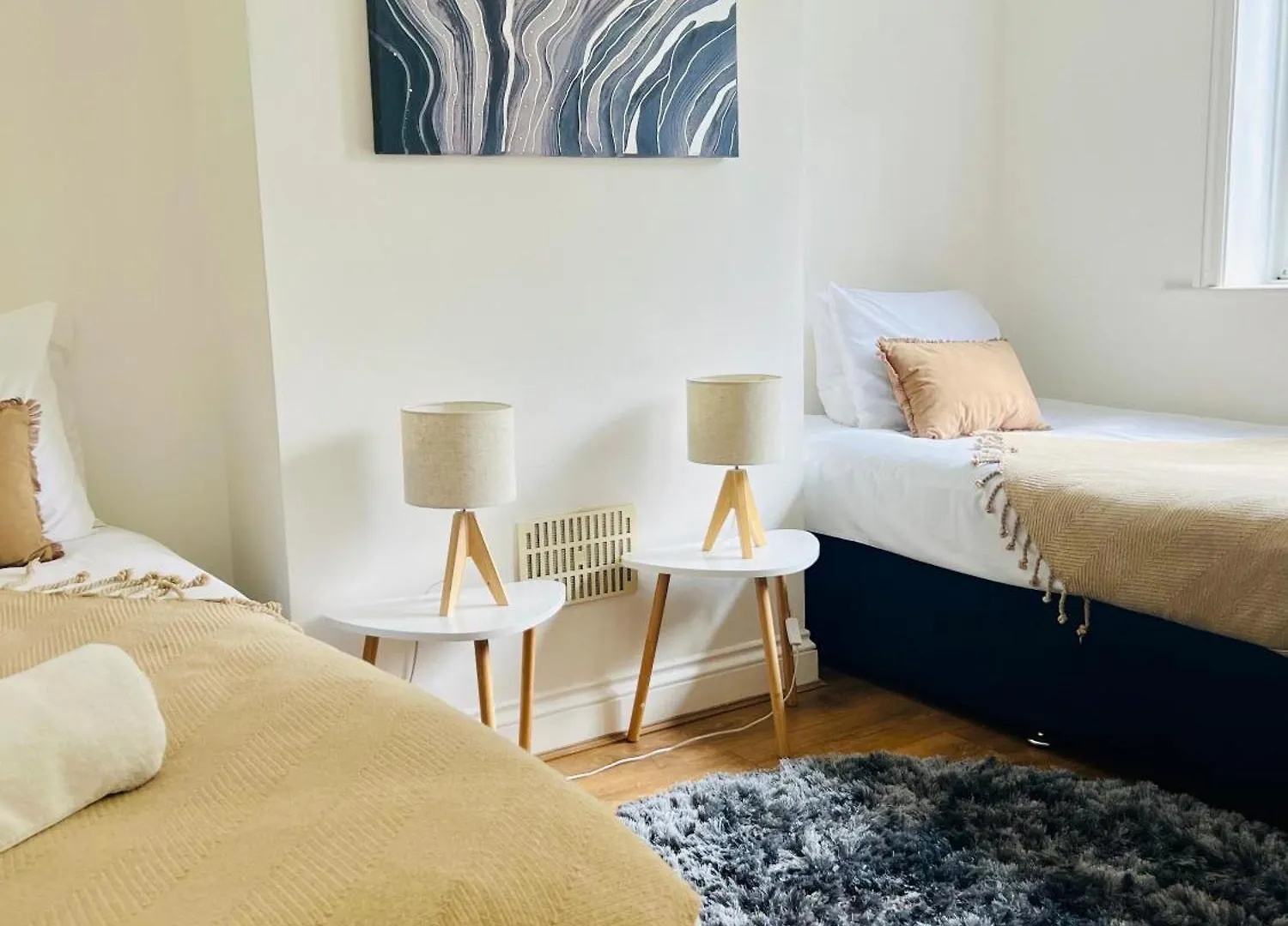Holiday home Hospital Gem! 3 Beds, High Speed Wifi, Dedicated Workspace, Private Parking Southampton United Kingdom