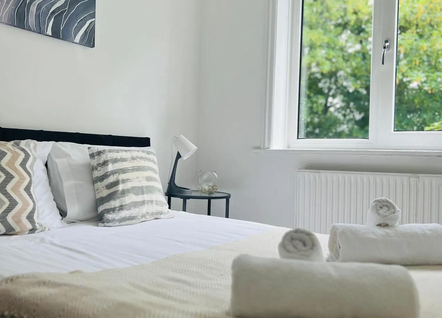 Hospital Gem! 3 Beds, High Speed Wifi, Dedicated Workspace, Private Parking Southampton