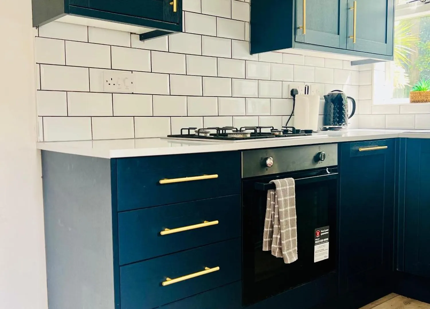 Hospital Gem! 3 Beds, High Speed Wifi, Dedicated Workspace, Private Parking Southampton Holiday home