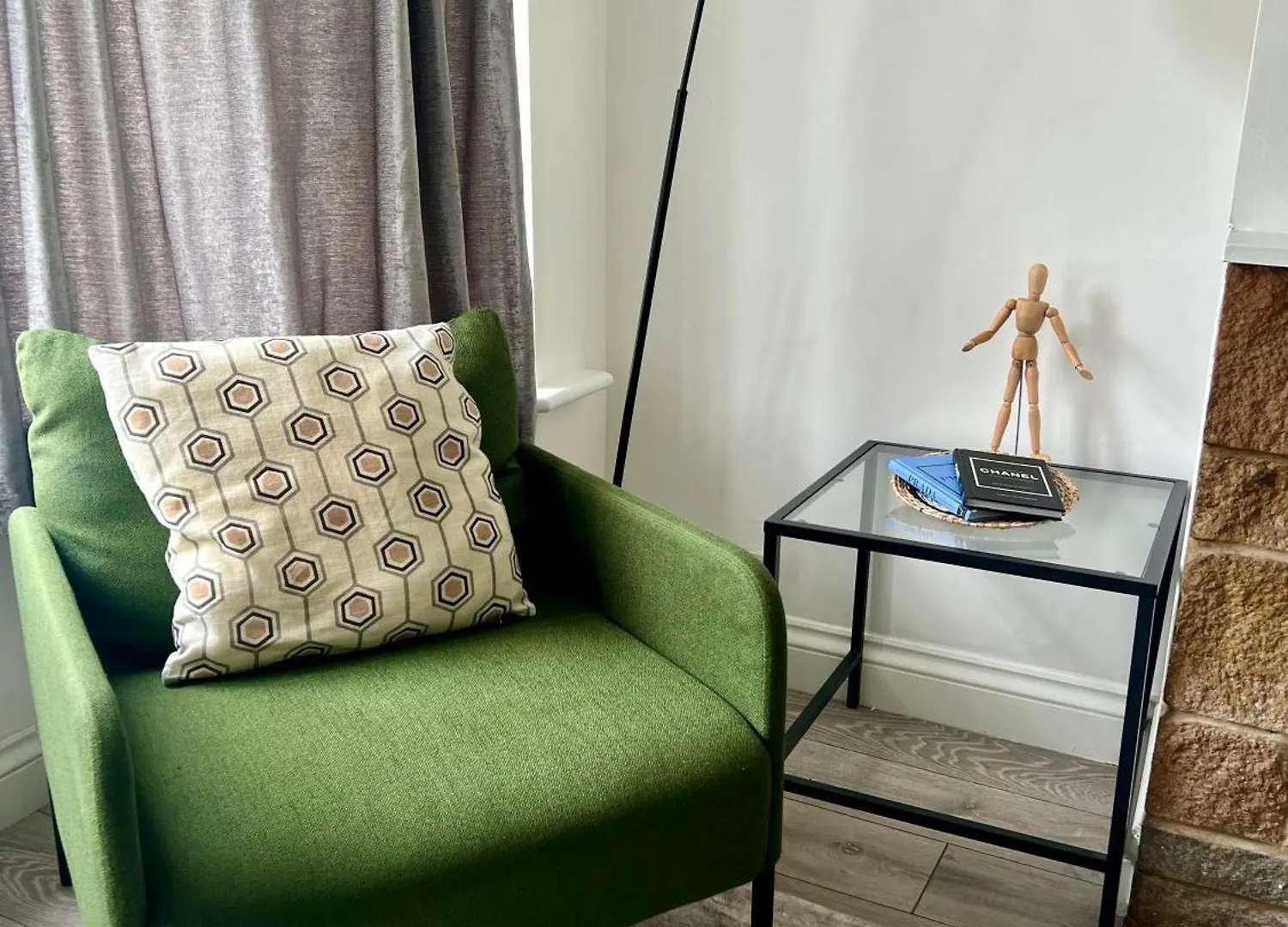 Holiday home Hospital Gem! 3 Beds, High Speed Wifi, Dedicated Workspace, Private Parking Southampton